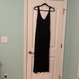 Beautiful and classy black dress